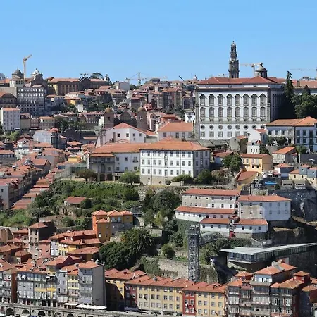 Bolhao Rooftop Com Terraco E Estacionamento