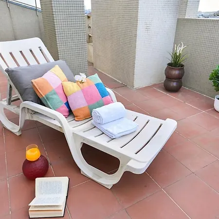Bolhao Rooftop Com Terraco E Estacionamento דירה